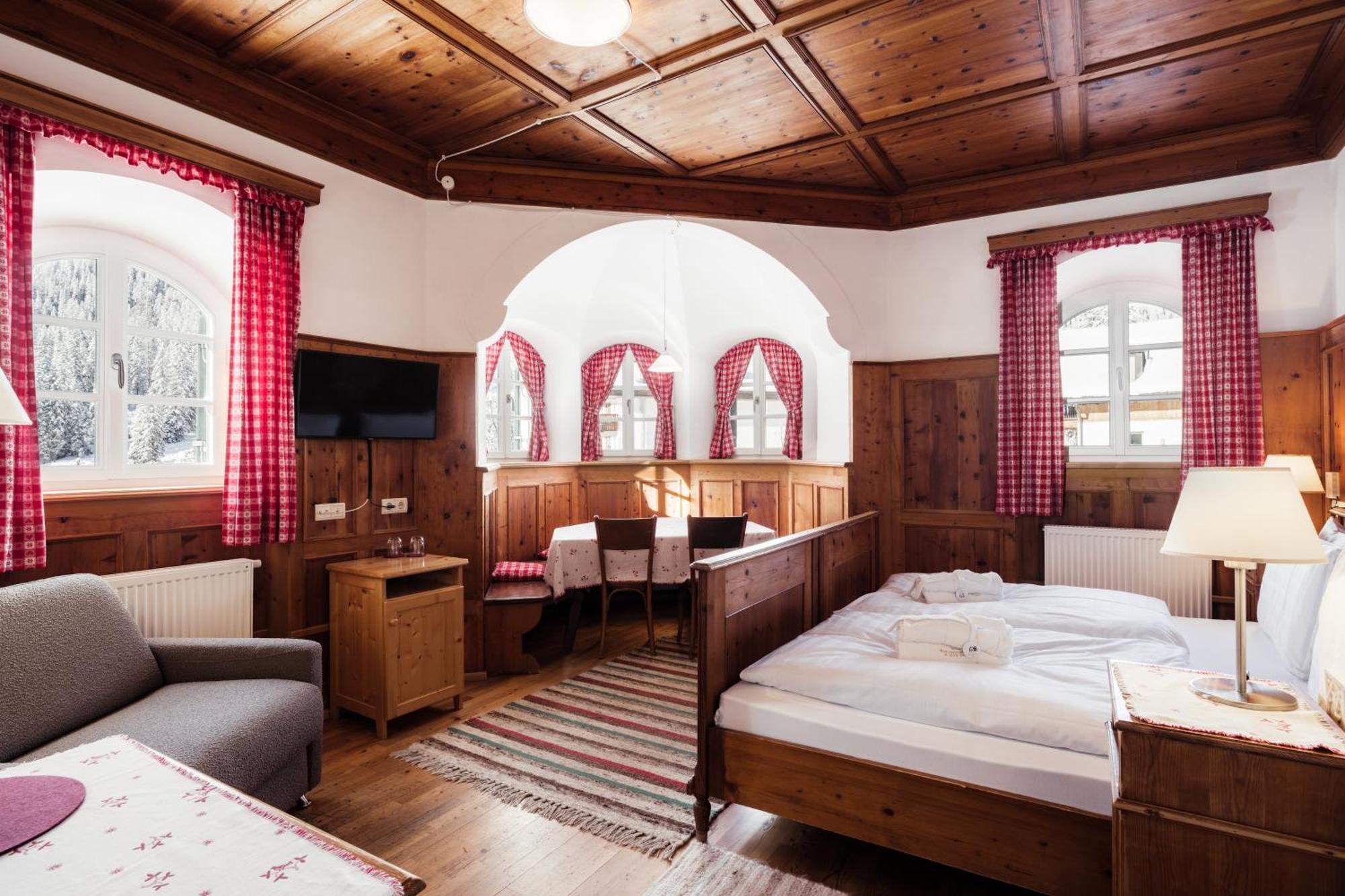 Hotel Dolomitenhof & Chalet Alte Post Σέστο Εξωτερικό φωτογραφία